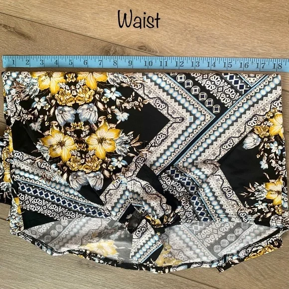 EST 1946 blouse - Picture 4 of 10